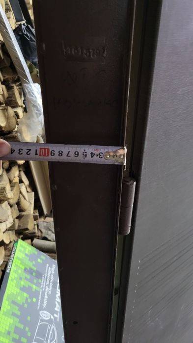 Двері вхідні нові