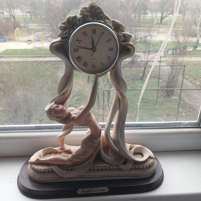 Коллекционные каминные   часы