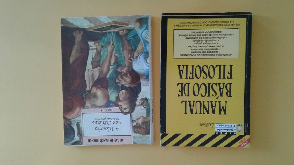 Diversos livros sobre Filosofia