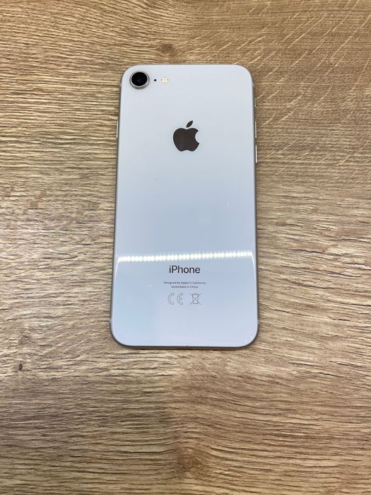 Smartfon iPhone 8