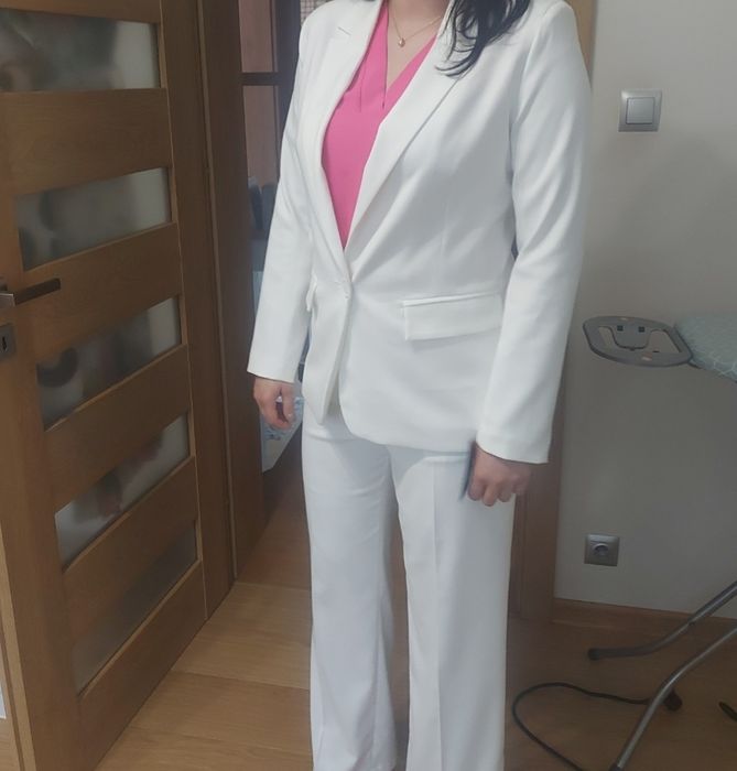 Garnitur damski biały
