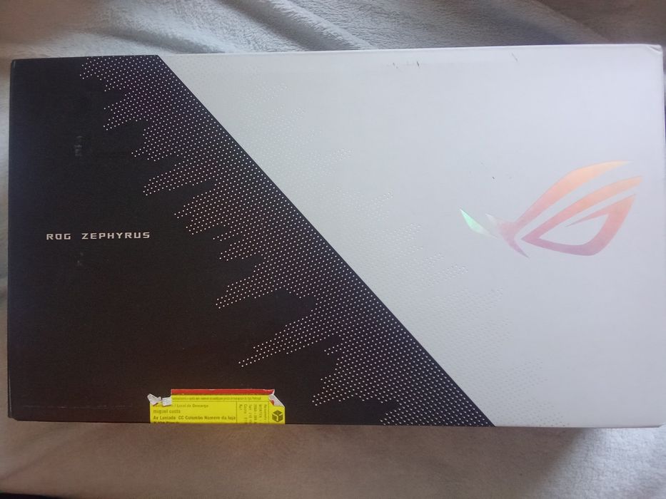 ROG Zephyrus G14 (Ryzen 9 5900HS / RTX 3050 / 16GB RAM) – Para peças ou reparação