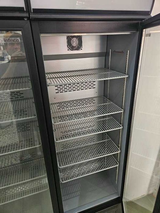 Infrico ERV53 Expositors Refrigerados para Cafés/Bars/Restaurantes