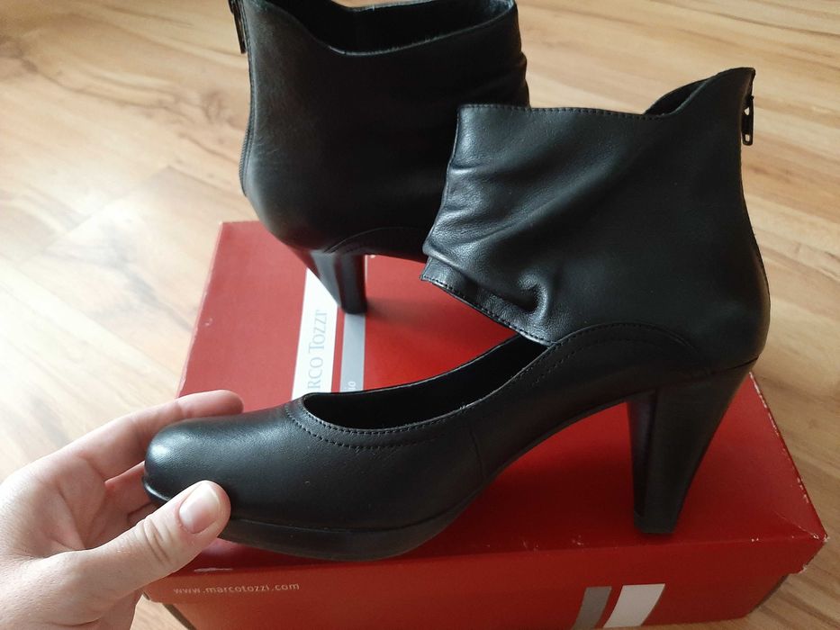 Skórzane buty Marco Tozzi