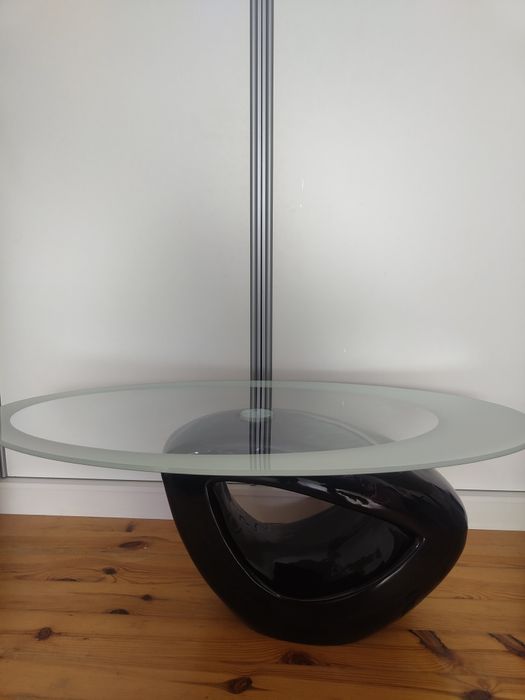 Szklany stolik kawowy