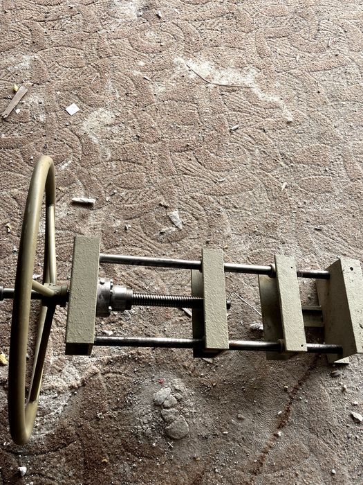 Wtryskarka ręczna do termoplastów, protetyczna