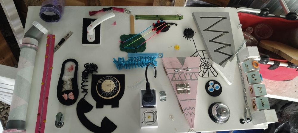 Tablica sensoryczna, manipulacyjna