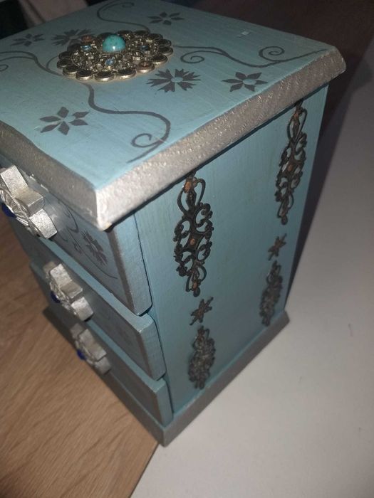 Pequeno guarda joias - móvel, com 3 gavetas [antigo] // TROCA