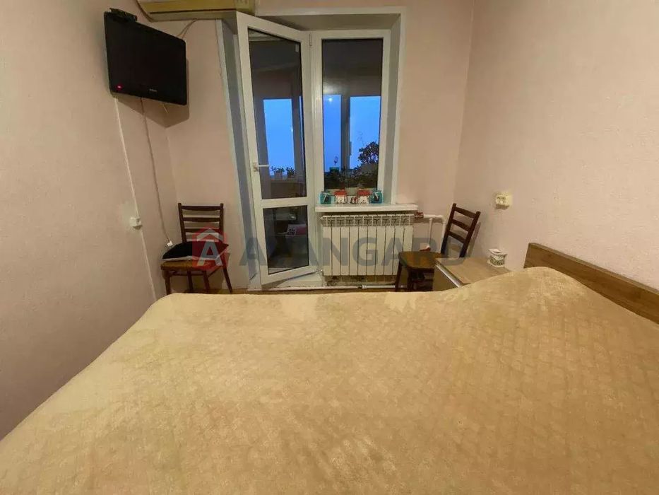 Продам 3-ком. Калиновая,свет есть