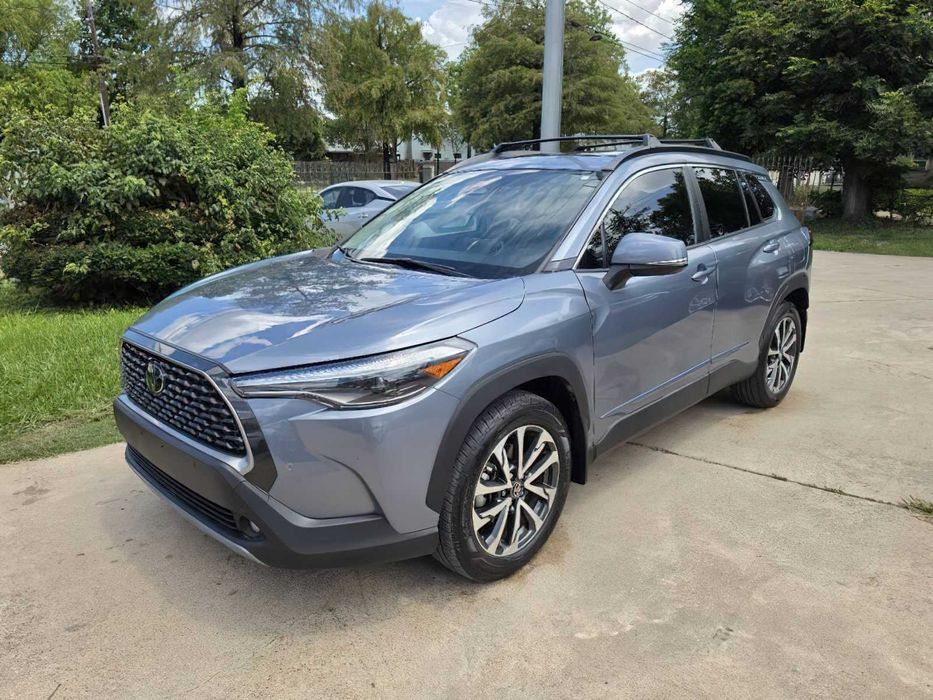 Toyota Corolla Cross      2023