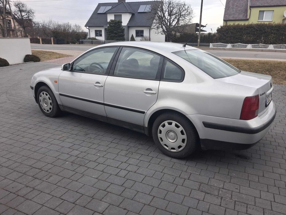 1.8 Benzyna, Oryginał, Jeden właściciel, Sprawna klima