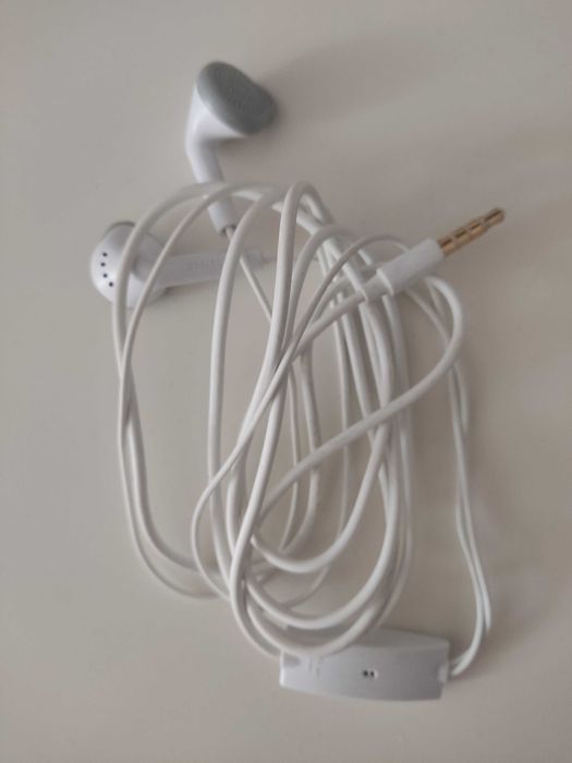 Наушники-гарнитура SAMSUNG EHS 61 white. От смартфона Самсунг