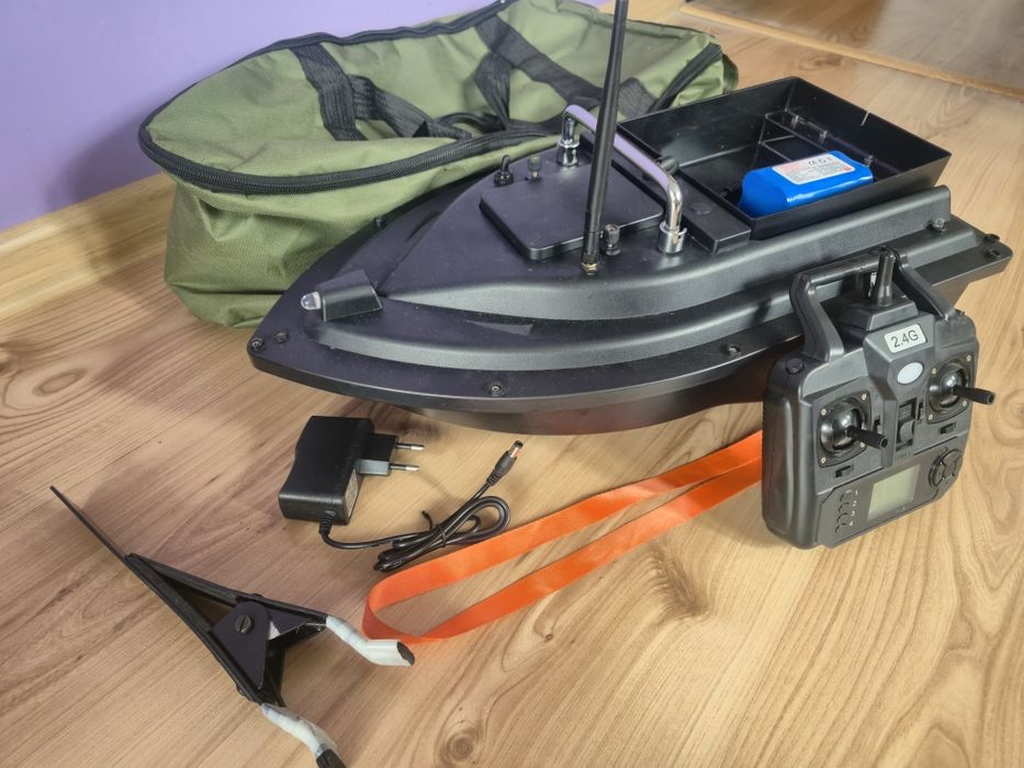 Łódka zanetowa d16 gps