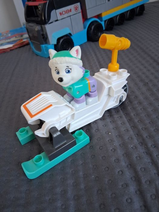 Zestaw klocków Psi Patrol Patrolowiec Mega Bloks Chase