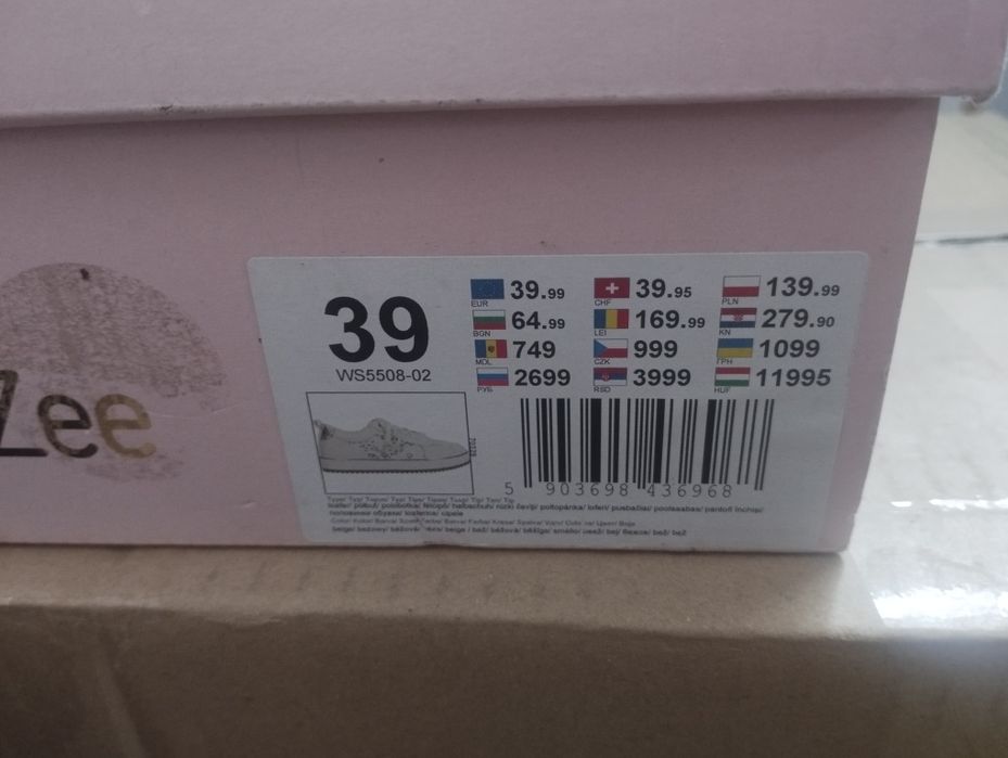Buty półbuty nowe 39