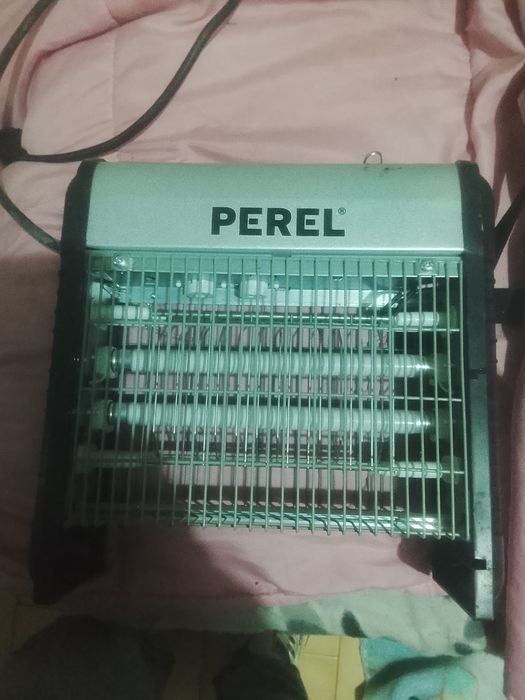 Máquina para moscas