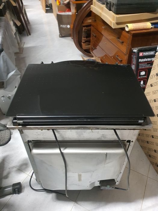 Conjunto de placa de fogão e forno Ariston