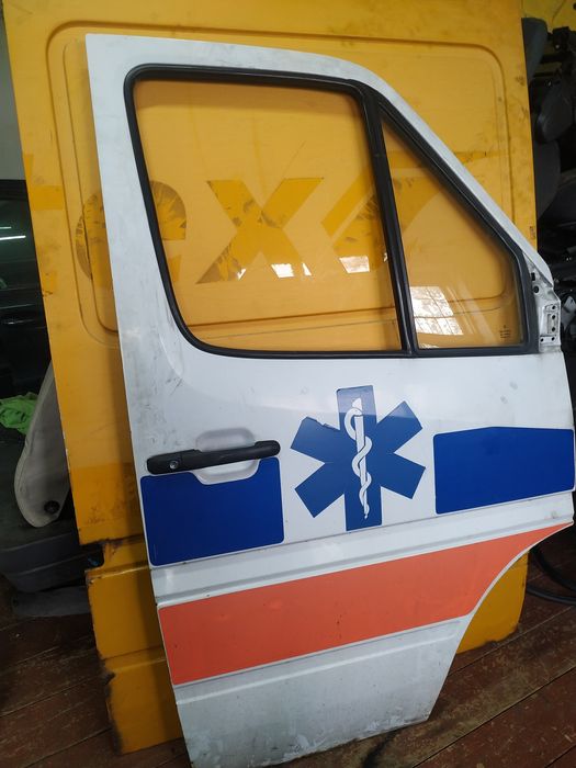 Двері бокові розсувні sprinter спрінтер 901-905