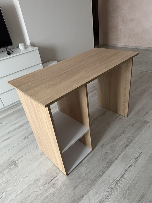 Продам письмовий/компʼютерний стіл