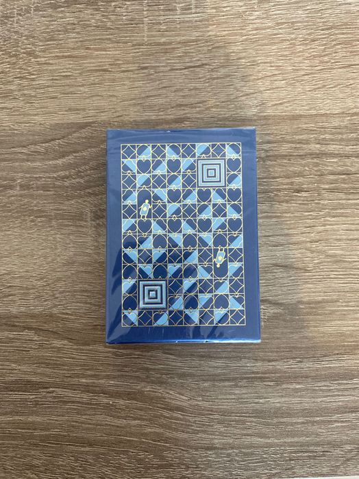 Baralho de Cartas Curious Wonders exclusivo da Art of Play