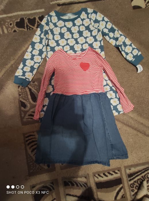 Продам сукні Carter's