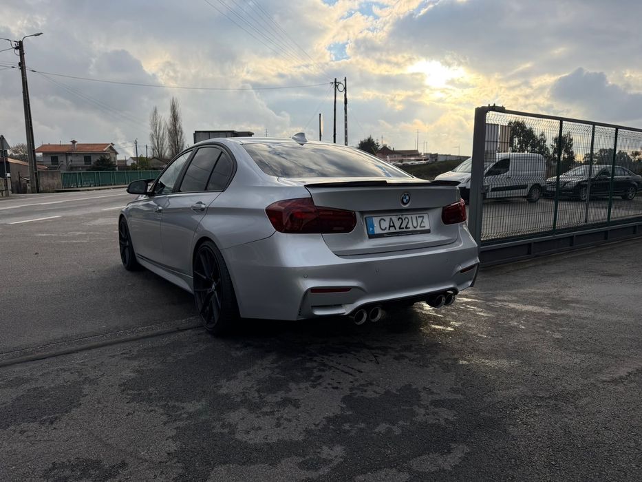 BMW 318D Look M3