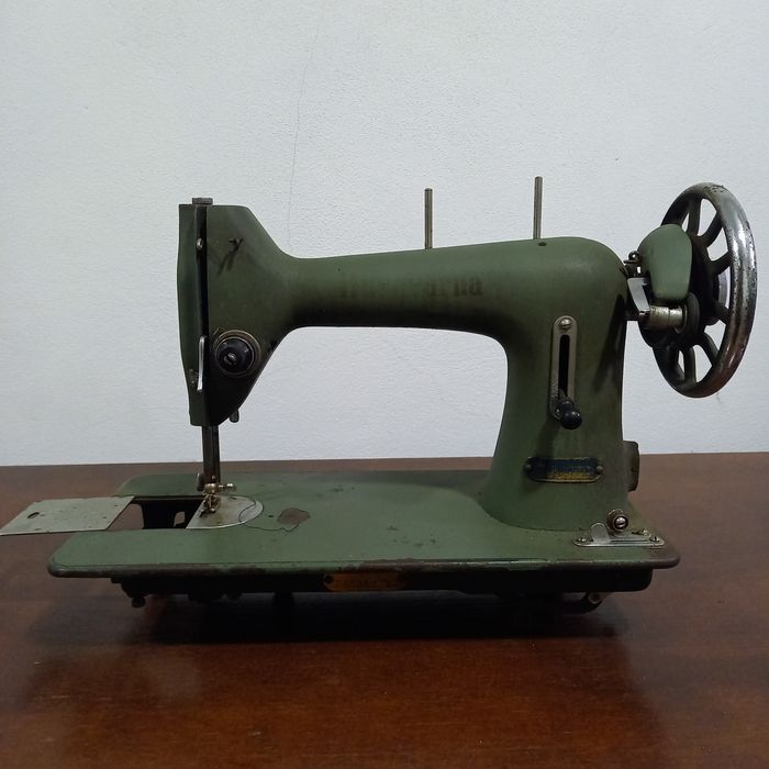 Cabeco maquina de costura Husqvarna