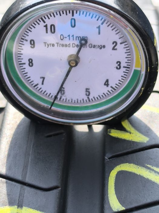 Opona Pirelli p zero 225/40/19 pojedynka