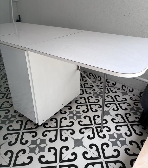 Mesa de abas para cozinha