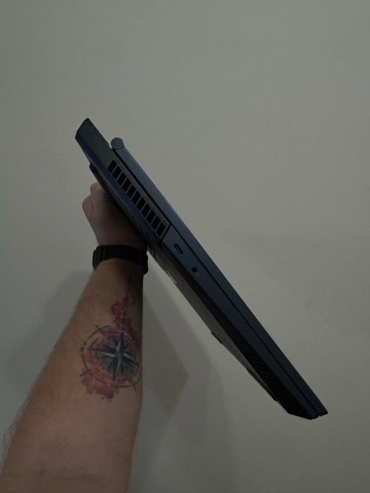 Топивий ігровий ноутбук Lenovo Legion 5 17 у відміному стані!