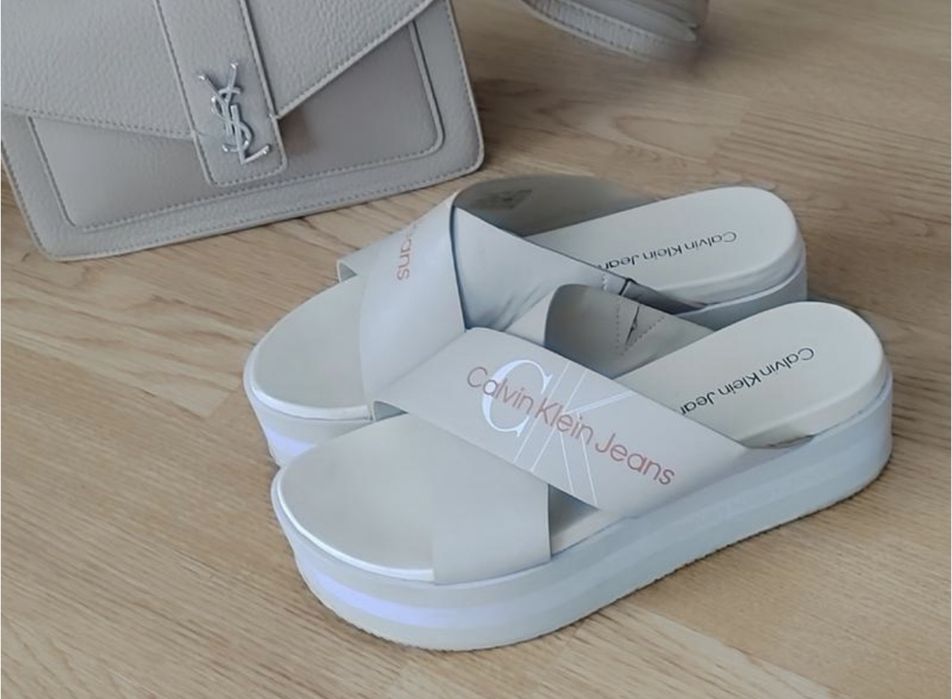 Босоніжки шлопки Calvin Klein оригінал