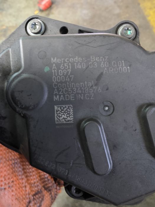 Zawór EGR mercedes 2.2 CDI 651