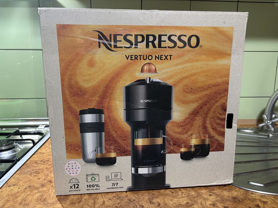 Кофеварка Nespresso Vertuo Next x Chiara Ferragni