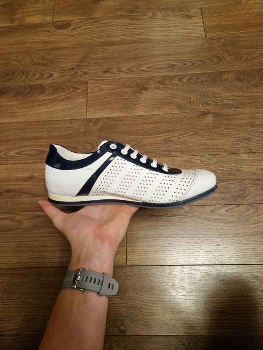 Продам туфли кожаные