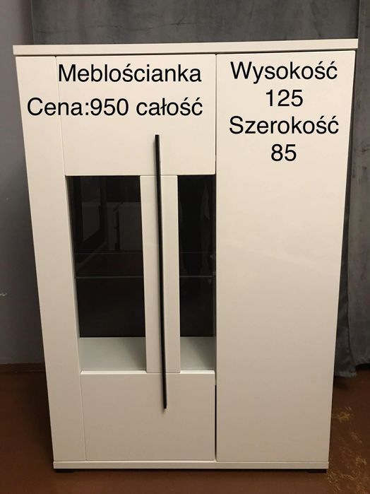 Meble do salonu w dobrym stanie.