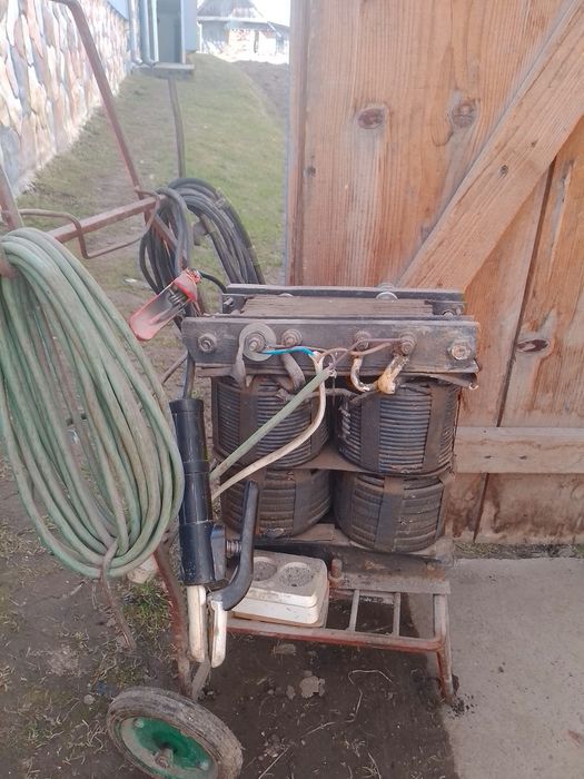 Продам зварювальний апарат