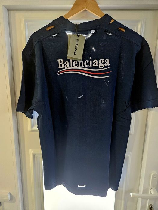 T-shirt novo com etiqueta