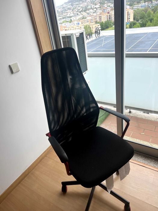 Cadeira Gaming IKEA HUVUDSPELARE – Como Nova (1 mês de uso)