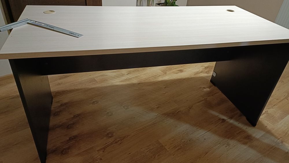 Sprzedam biurko duże