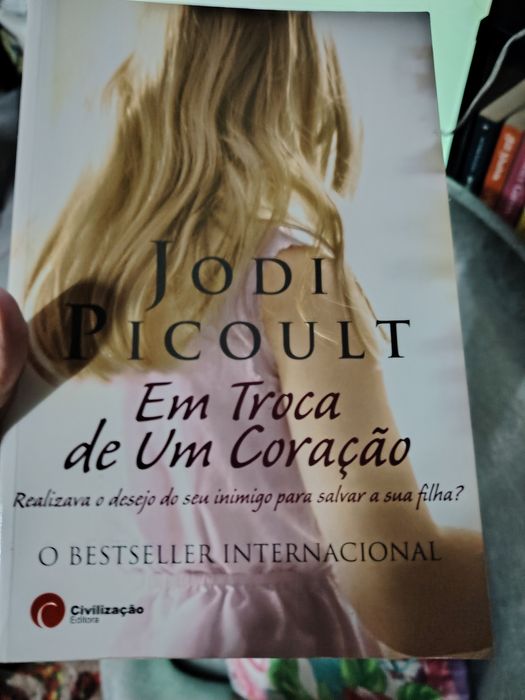 Livro " em troca de um coração"