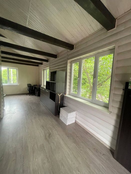 Оренда половини будинку  П П Борщагівка . Ціна с комунальними