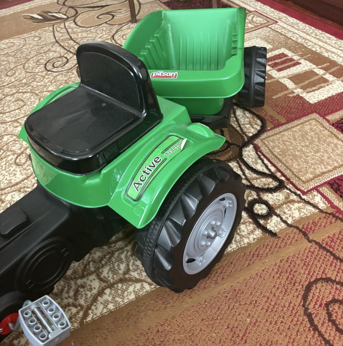 Трактор дитячий з причепом на педалях ( 3-6р)