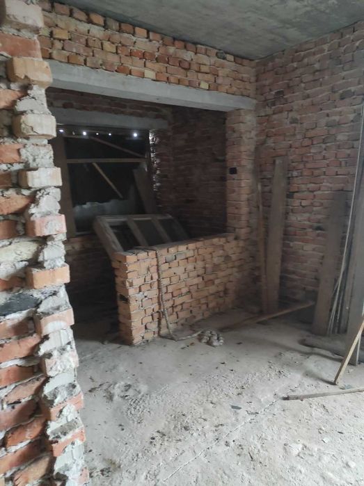 будинок та земельна ділянка 10 сот., м. Радехів