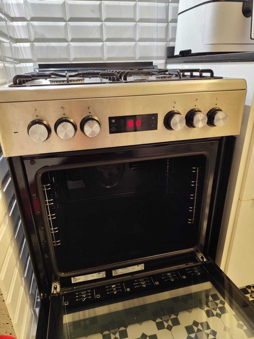 Fogão BEKO 4G FSM62320DXS (72 L - Natural e Butano-Propano - Inox)