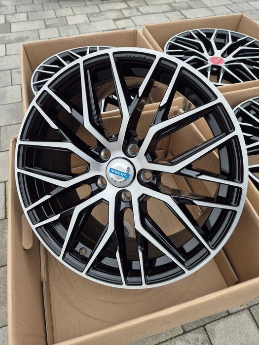 Felgi aluminiowe 17 5x108 Volvo  S V XC Nowe Czarne Czujniki TPMS Śruby | #RS4