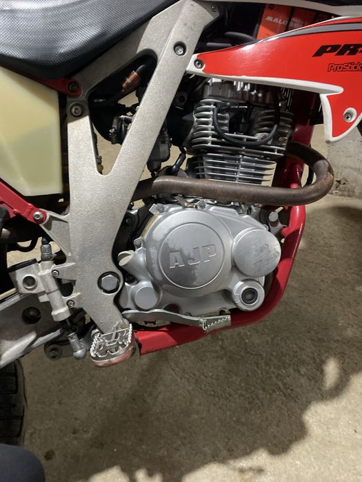 Ajp pr4 125cc  2016