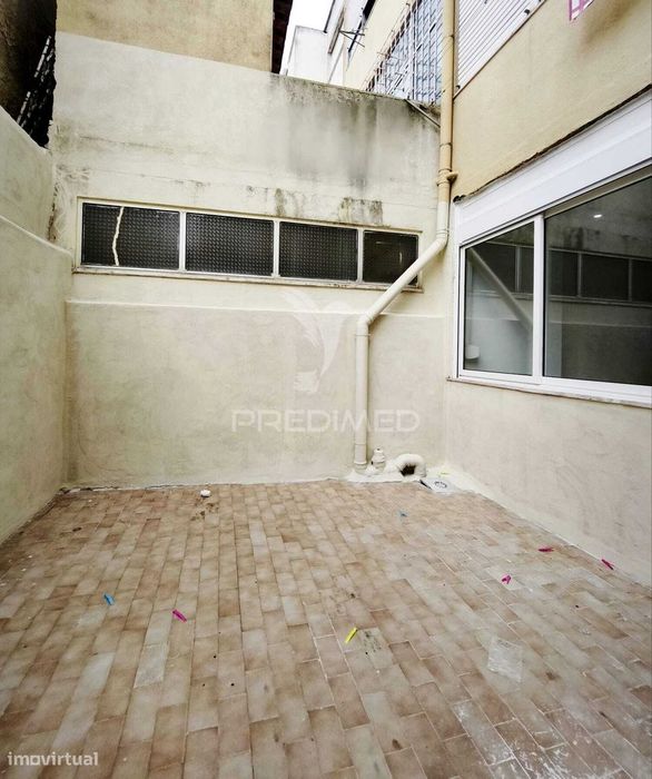 T3 Totalmente Remodelado | Amadora | Espaço Exterior | 359.000 €