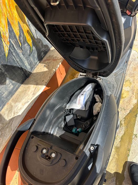 Scooter Sym vendo ou troco