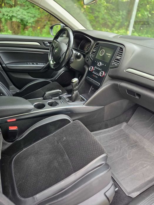 Renault Megane Grandtour 1.5 dCi 110 km 2017 rok kombi bezwypadkowy