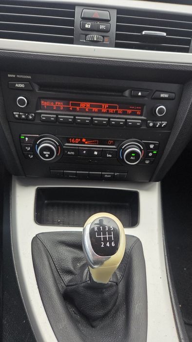 Bmw 318d Touring  143cv